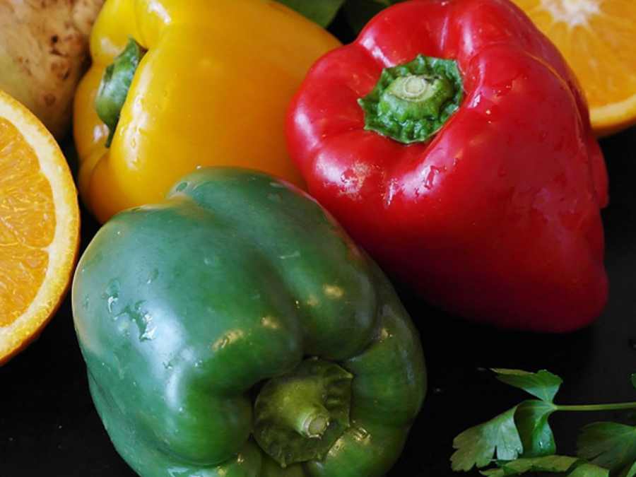 Poivron California tricolore (rouge, jaune et vert)